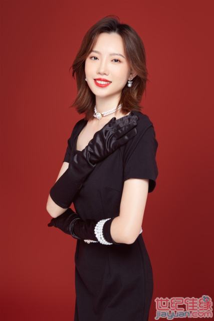 轻松的凌珍在俄罗斯